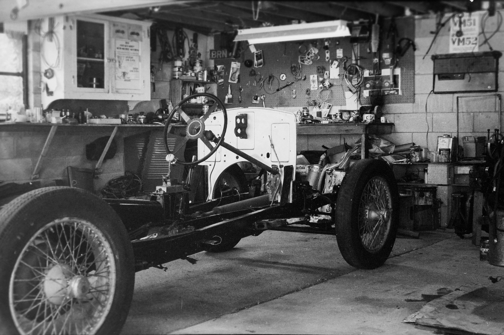 VA 2328 disassembled